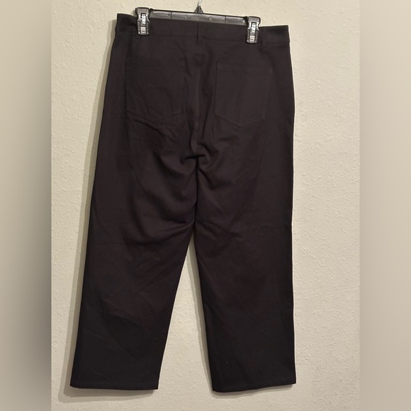 Market & Spruce Women's Black Cropped Pants - Picture 4 of 11